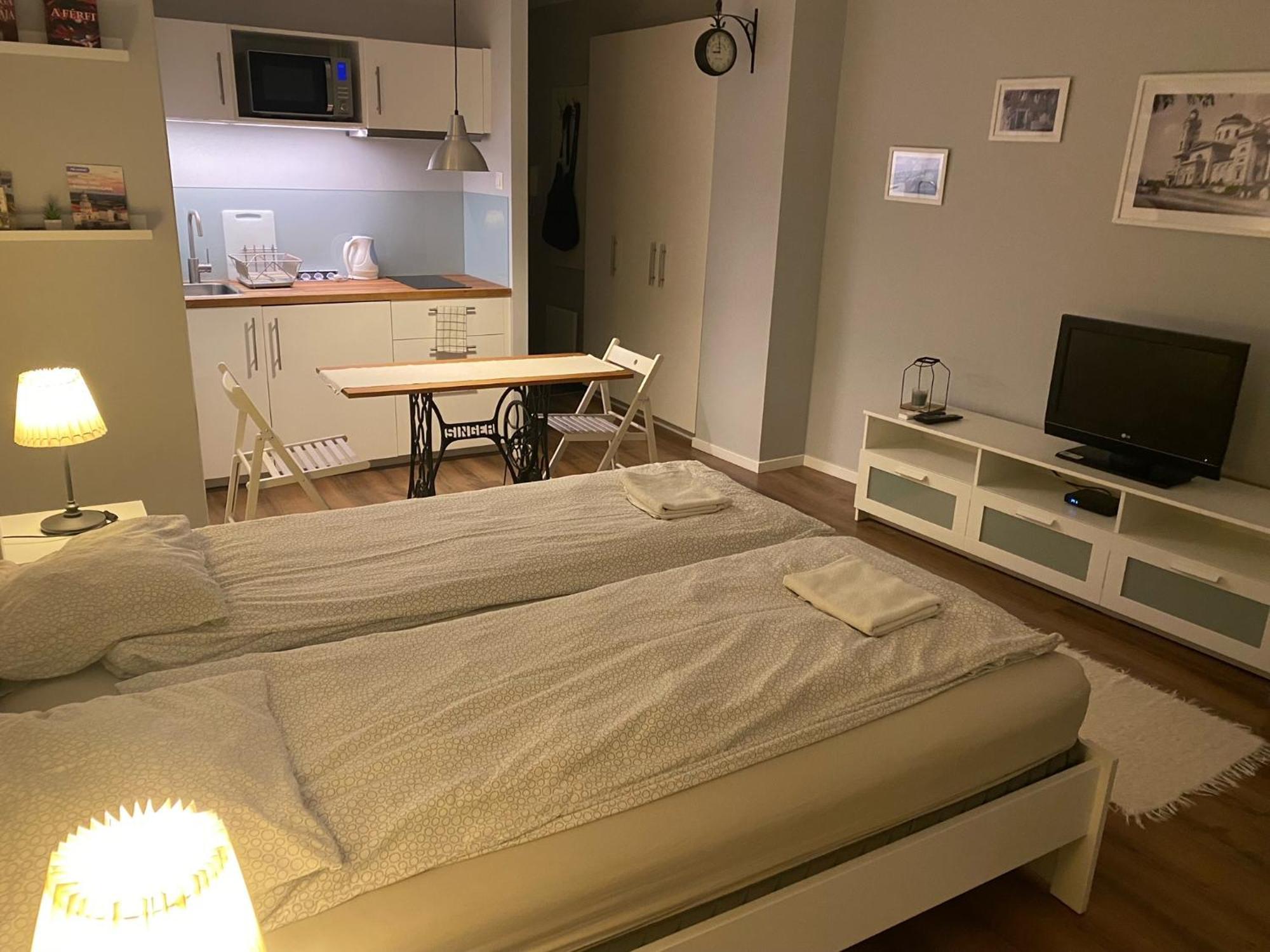 B&B Apartman Эгер Экстерьер фото