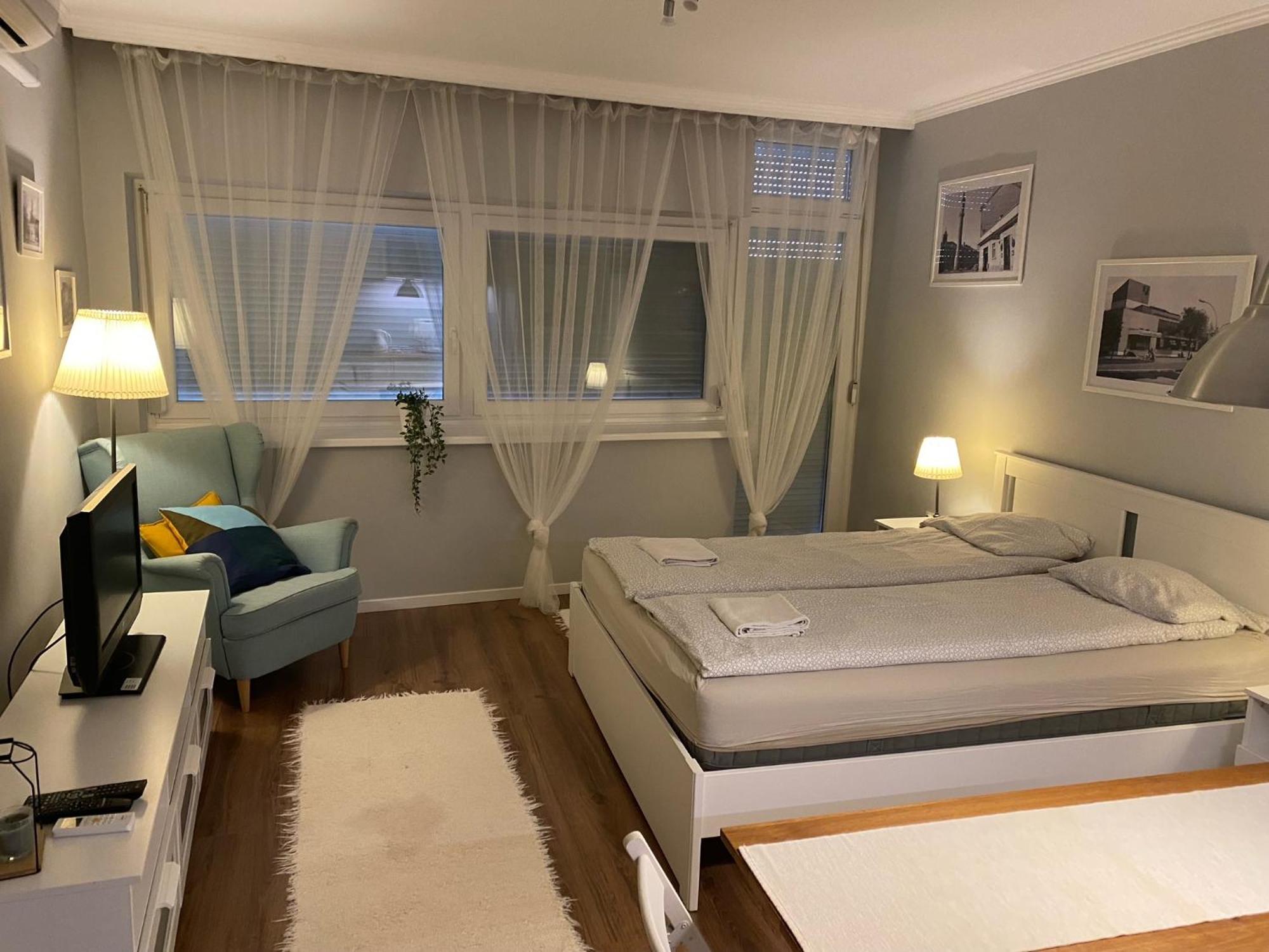 B&B Apartman Эгер Экстерьер фото